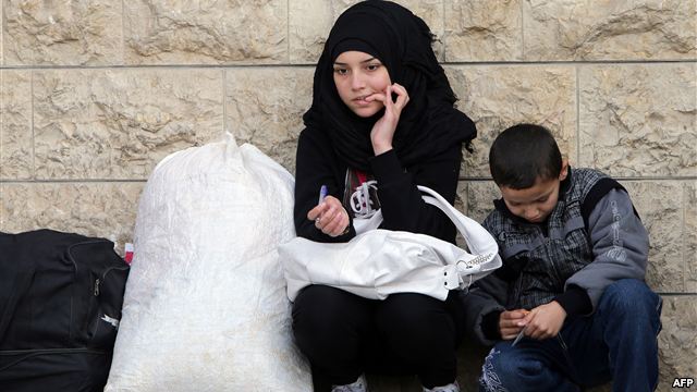 حملة تطالب أونروا بدعم فوري لللاجئين الفلسطينيين في سوريا