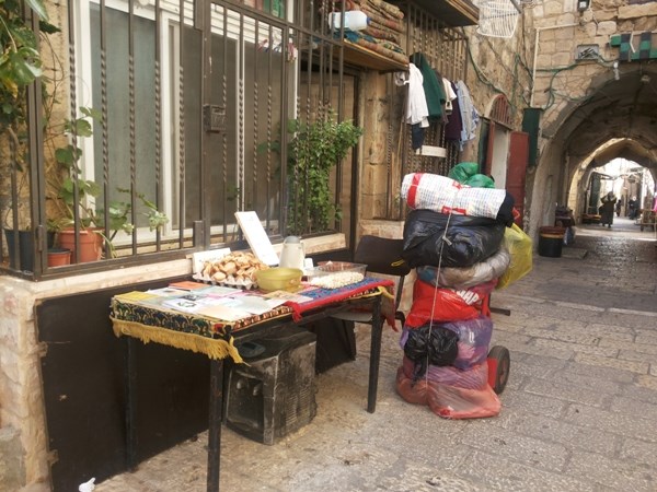 بسطة المغربي.. قبلة المحتاجين في المدينة المقدسة