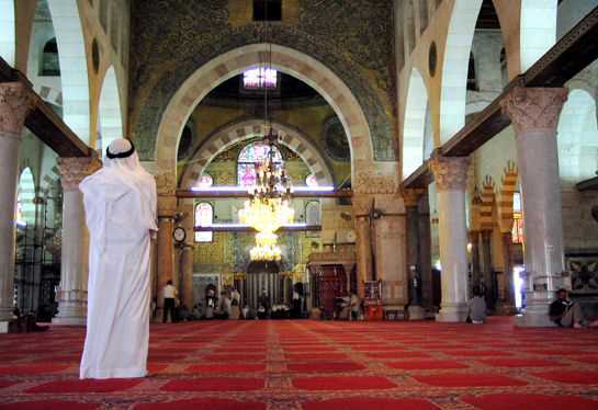 الاحتلال يعطل تنفيذ ٢١ مشروعًا لإعمار المسجد الأقصى