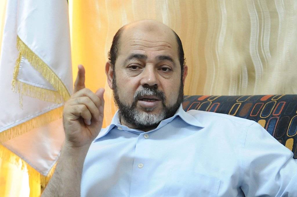 أبو مرزوق يدعو عباس لحل مشاكل غزة والتحضير للانتخابات
