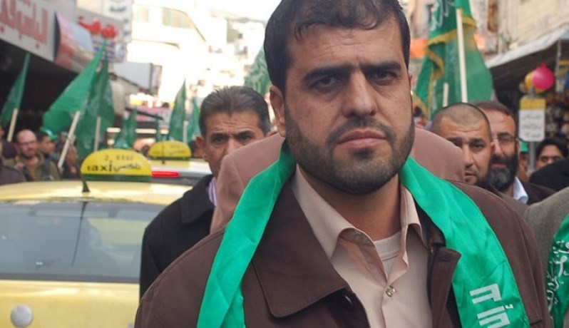 للمرة الثانية.. تجديد اعتقال قيادي في حماس إداريا