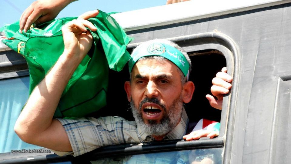 حماس: تحرير الأسرى مسؤولية وطنية ستبقى على رأس أولوياتنا