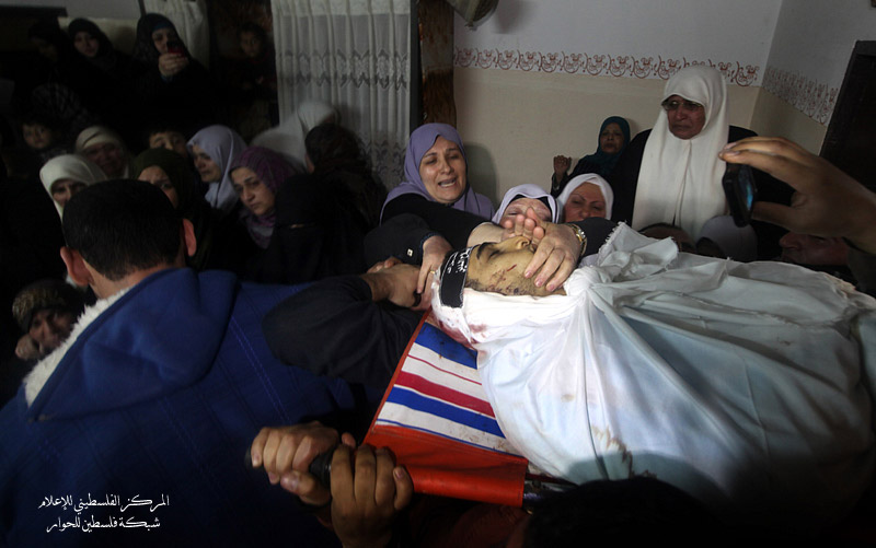 صور جنازة الشهيد أحمد سالم من ألوية الناصر صلاح الدين من مدينة غزة استهدف بصاروخ