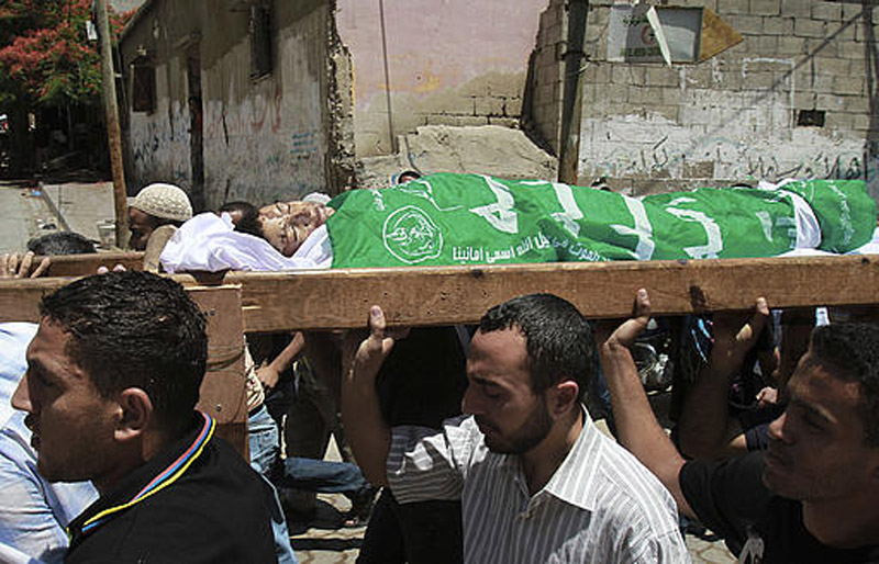 صور جنازة الشهيد الطفل مؤمن الآضم 14 عام