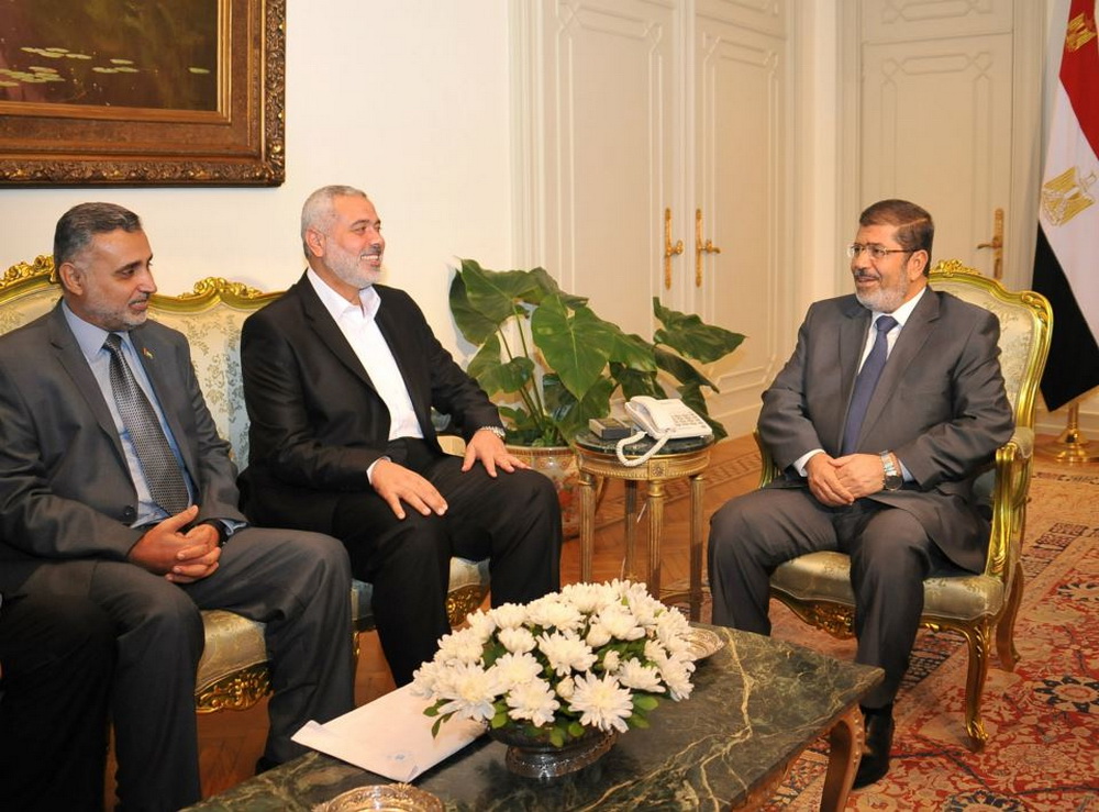 صور لقاء رئيس الوزراء اسماعيل هنية بالرئيس المصري محمد مرسي