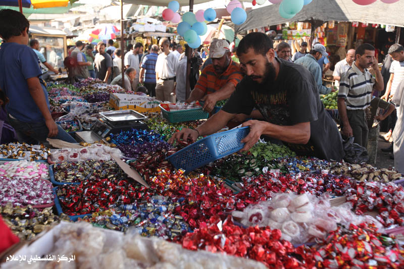 صور اجواء السوق بغزة واستقبال عيد الاضحى