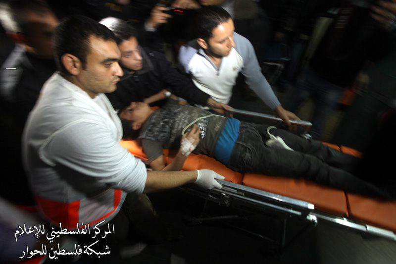 صور وصول للاصبات الي مستشفى الشفاء مساء اليوم