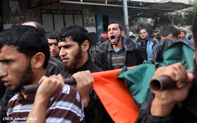 صور جنازة آخر شهيد قبل دخول التهدئة بــ5 دقائق الشهيد عبد الرحمن عايش