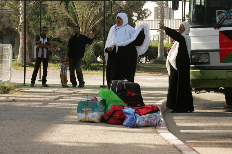 سفر حجاج بيت الله الحرام من غزة عبر معبر رفح لأداء فريضة الحج