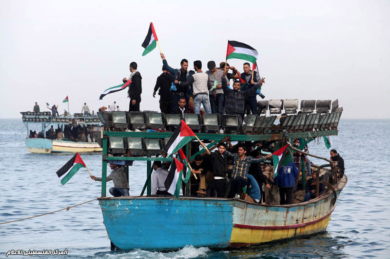 قوارب الصيد المبحرة لكسر الحصار البحري على غزة