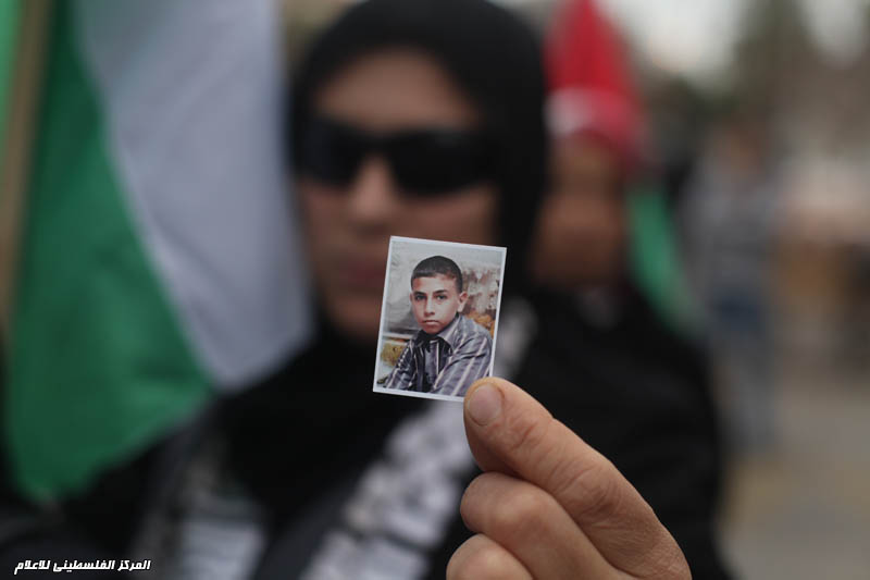 اعتصام لاهالي الشهداء بغزة مطالبين بصرف مستحقات ابنائهم من السلطة الفلسطينية