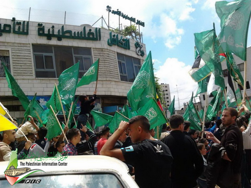 مسيرة نصرة الأسرى المضربين في طولكرم والخليل