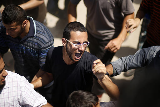 جنازة زوجة القائد محمد الضيف وطفله علي في جباليا – غزة