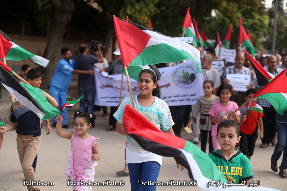 اعتصام أصحاب البيوت المدمرة أمام مقر الأمم المتحدة
