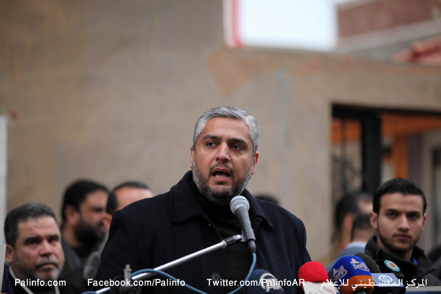 وقفة تضامنية أمام مقر قناة الأقصى مع الصحفي المعتقل علاء الطيطي داخل سجون الاحتلال