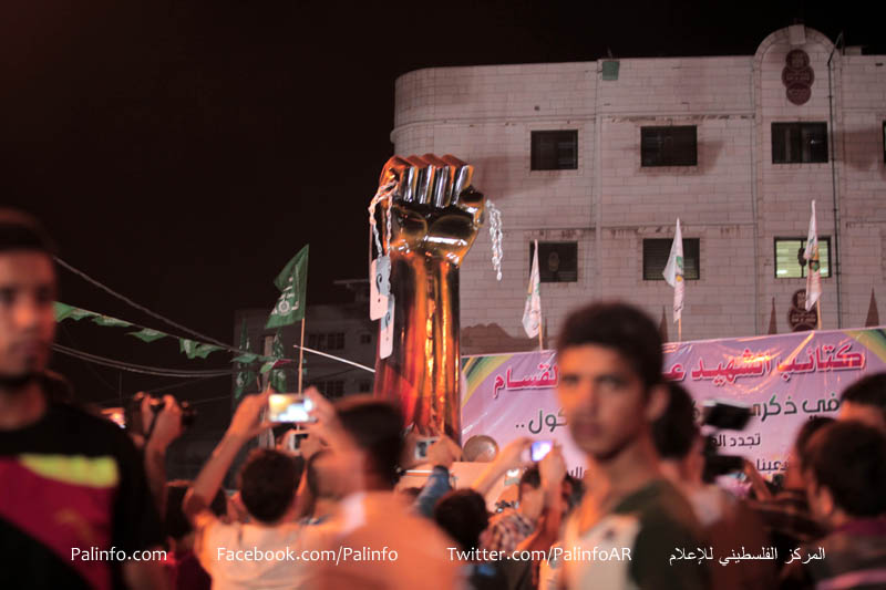 افتتاح نصب تذكاري لدبابة ميركافا صهيونية دمرتها الكتائب خلال معركة العصف المأكول في ميدان فلسطين