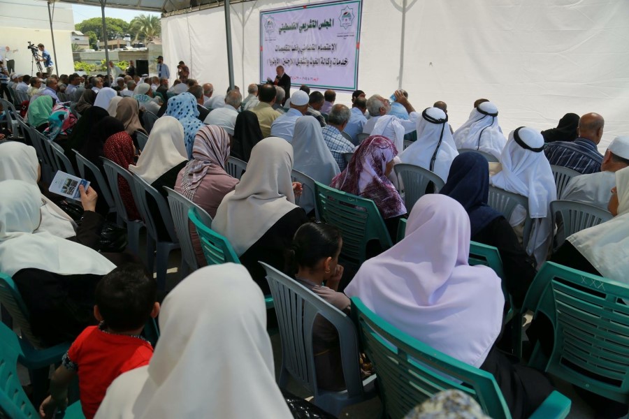 وقفة احتجاج للمجلس التشريعي ضد تقليصات الأونروا