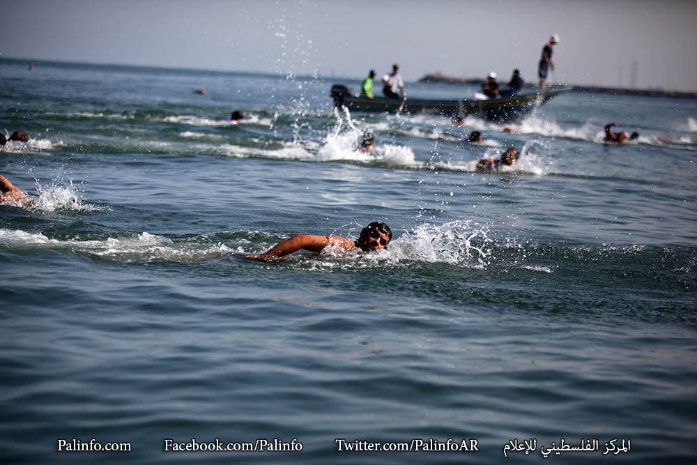 الاتحاد العام للرياضة العسكرية ينظم بطولة فلسطين للسباحة على شاطئ بحر مدينة غزة