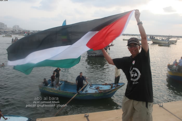 حملة شعبية لمواجهة قرار الاحتلال بمنع رفع العلم الفلسطيني
