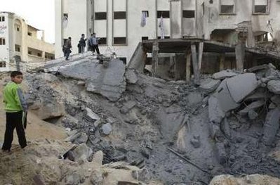 محلل مصري: مصر تتعامل مع غزة وكأنها تعيش في كوكب آخر