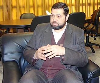 حمدان: تصريحات كلينتون تنبع من الخوف من اللوبي الصهيوني أو الجهل بالواقع الفلسطي