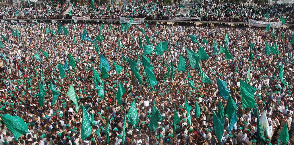 حماس: لن نسمح لأي كان بالعبث بمقدرات الشعب ومؤسساته