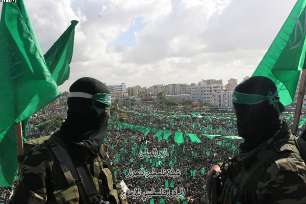 حماس: الشعب الفلسطيني الذي قدم آلاف الشهداء لن يقبل من الأنظمة الاكتفاء بالبيانا