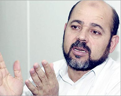 أبو مرزوق: إقالة الحكومة المنتخبة تعني انقلاباً سياسياً