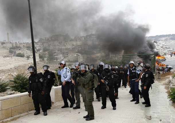 إصابة 5 فلسطينيين في قمع الاحتلال تظاهرة بالقدس