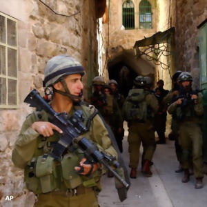 المركز الفلسطيني لحقوق الإنسان: الاحتلال الصهيوني نفذ 15 عملية توغل في الضفة خلا