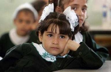 الشاعر يناشد الزعماء العرب إنقاذ العملية التعليمية في فلسطين