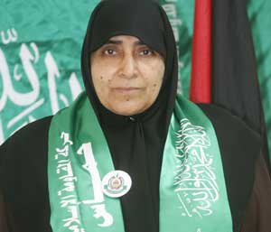 النائب الشنطي تتحدث عن الدور الفاعل لدائرة العمل النسائي في حماس في إنجاح مهرجان