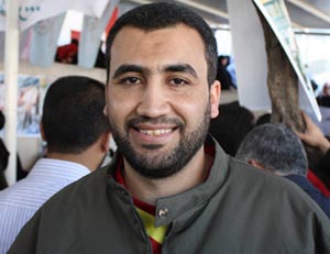 أسيرٌ محررٌ يكشف لـالمركز الفلسطيني للإعلام عن إعاقات دائمة في سجون عباس من جرَّ