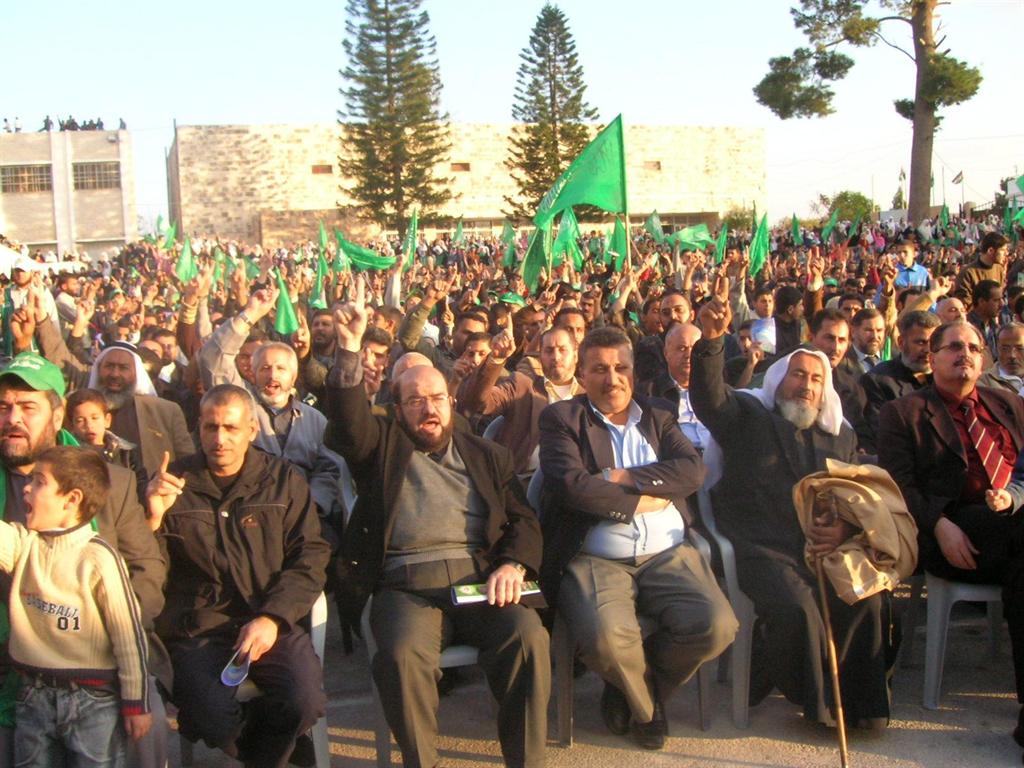 خريشة يهنئ حماس بانطلاقتها ويؤكد أن انتخابات مبكرة لن تكون
