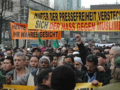 افتتاح أوبرا ألمانية تسيء للمقام النبوي بالرغم من معارضة الجالية الإسلامية