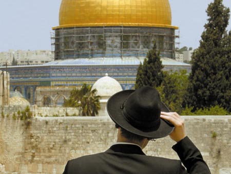 الأردن يدين اقتحام متطرفين صهاينة للمسجد الأقصى ويطالب بمنع تكرارها