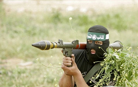 كتائب القسام تشتبك مع قوة صهيونية شرق غزة وتطلق قذيفة ياسين