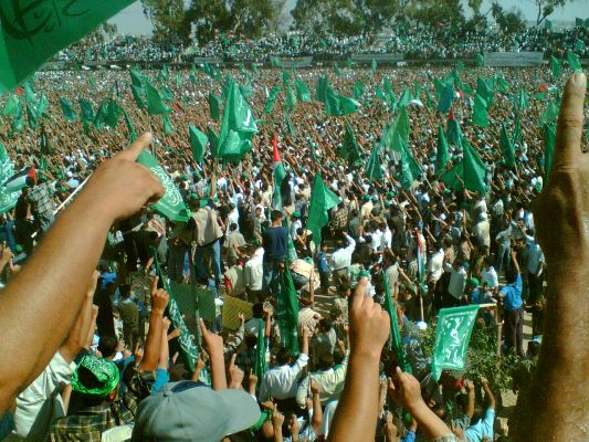 حماس: قيادة السلطة وفتح تحرّض لإعادة الفوضى إلى غزة لأهداف سياسية دنيئة