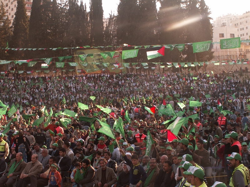 عائلة الطالب الشهيد رداد تتحدث إلى الشعب الفلسطيني وتشرح موقفها ومطالبها