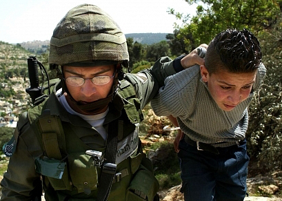 منذ انتفاضة الحجارة .. 283 ألف فلسطيني جرّبوا مرارة الاعتقال في سجون الاحتلال