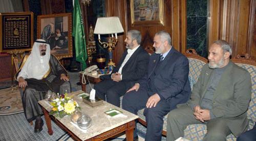 وفدا حماس والحكومة الفلسطينية يناقشان الأوضاع الراهنة مع العاهل السعودي