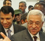 عقب تعيين دحلان رئيساً للأجهزة الأمنية.. عباس يحيل  158 من قادتها إلى التقاعد