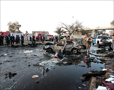 مقتل 70 شخصا في تفجيرين استهدفا الجامعة المستنصرية في بغداد