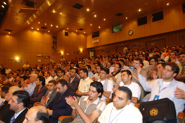 الشبّان العرب يؤكدون التفافهم حول المقاومة ويجددون دعمهم لـحماس