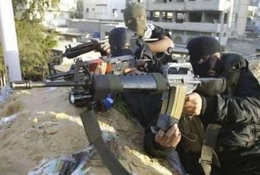 غزة: إعدام عضو آخر من القوة التنفيذية بعد إحراق منزل عائلته على يد الانقلابيين