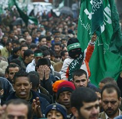 حماس تقيم مهرجاناً حاشداً في جنين وفاء لسيد الأنبياء والقادة الشهداء