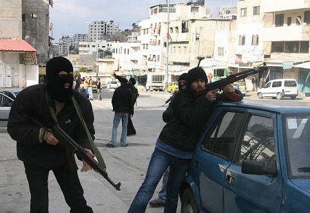 محلل سياسي: التآمر على حماس يهدف للقضاء على برنامجها العسكري والسياسي