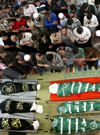 إحصائية: استشهاد 29 فلسطينياً الشهر الماضي بينهم 4 ارتقوا منذ بدء التهدئة