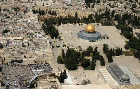 أبو حلبية: عملية تهويد القدس تتواصل بصورة لم يسبق لها مثيل عبر تصعيد الاعتداءات