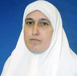 مركز حقوقي: اختطاف النائب منى منصور امتهان للشرعية